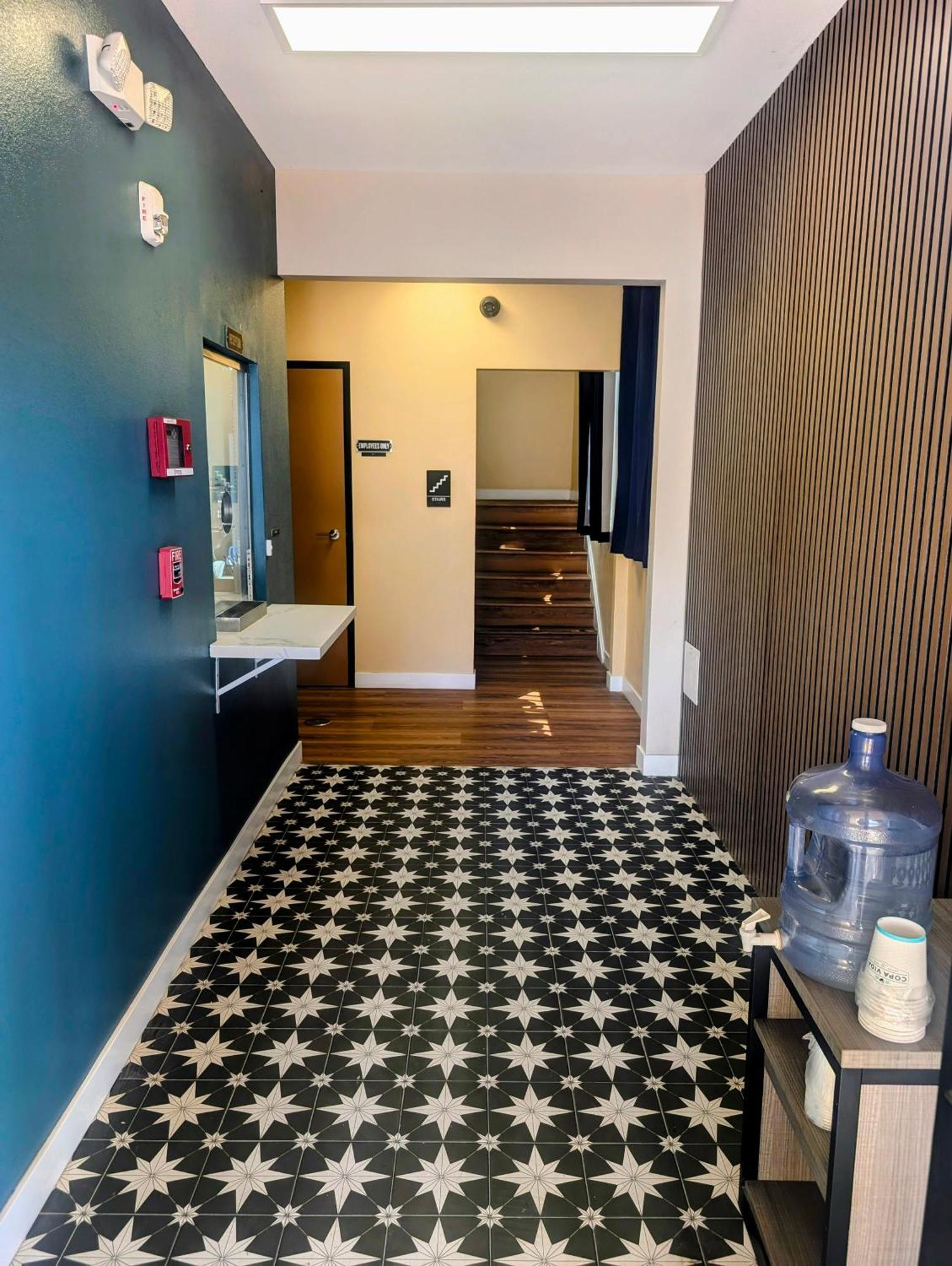 Maywood Star Inn Hotel מראה חיצוני תמונה